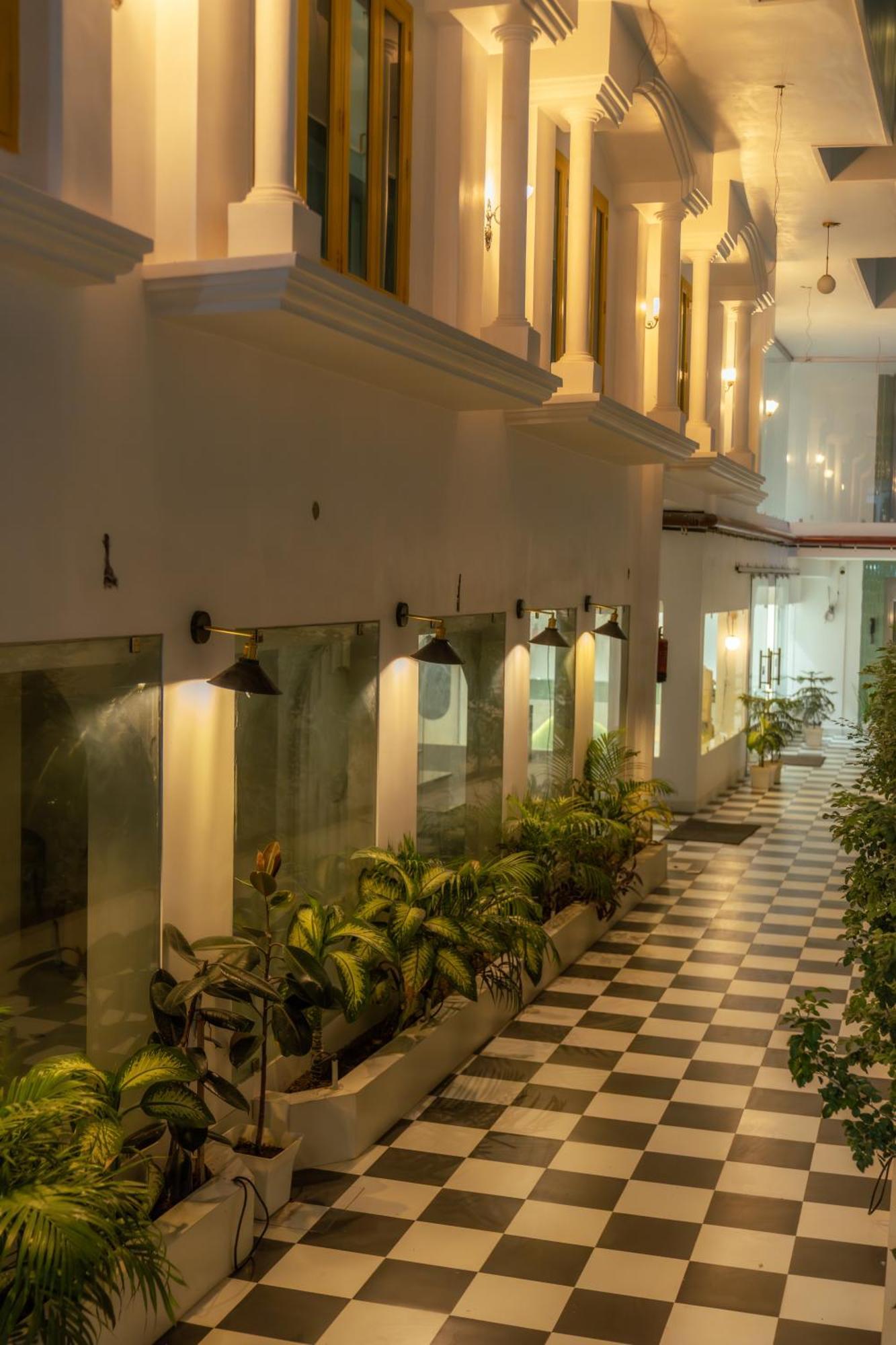 The Lavish Stay Varanasi Exterior photo